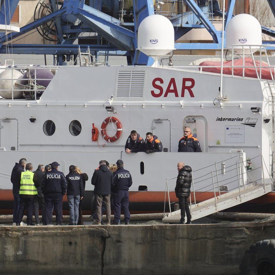 Italy takes back 43 migrants it planned to process in Albania in 3rd failed attempt to keep them out